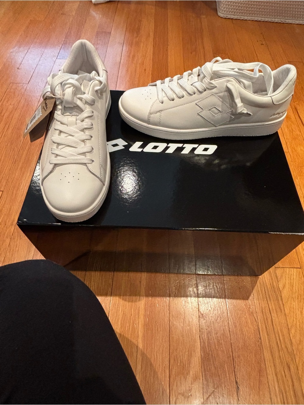 Lotto Men’s White Athletic Sneakers